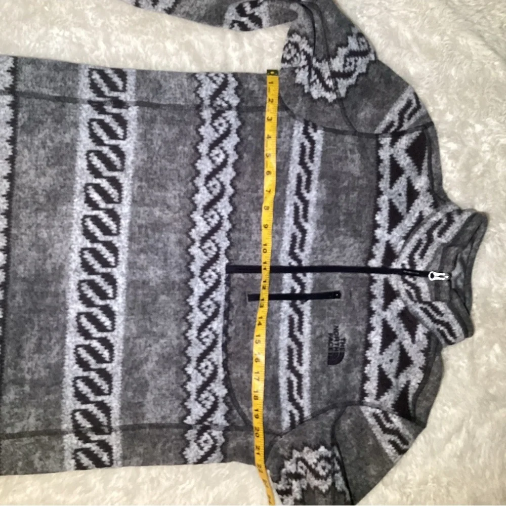 The North Face Aztec Men's Sweater 1/4 Zip Gray Fleece Southwest Jacket Medium